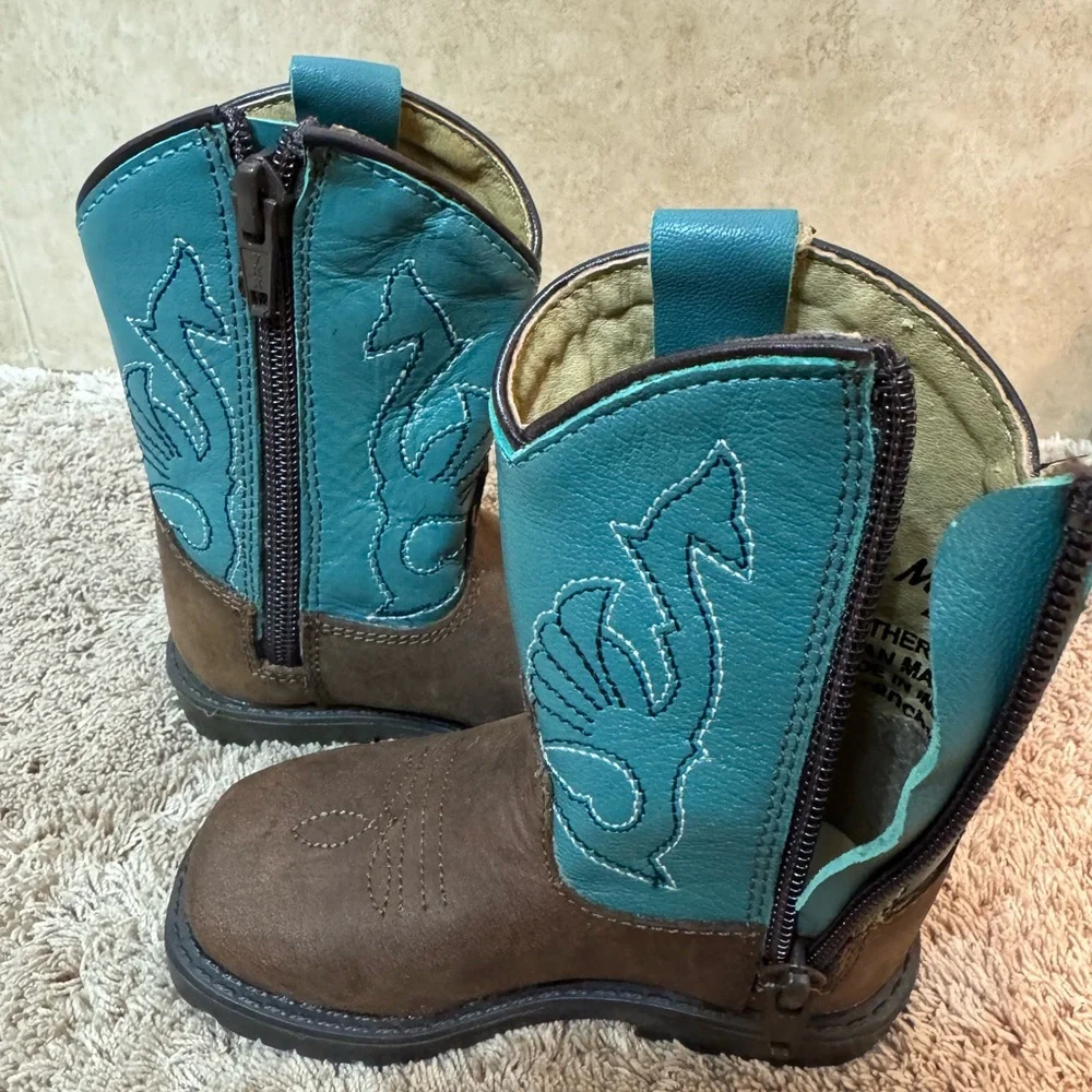 Unisex kids cowboy boots 👢